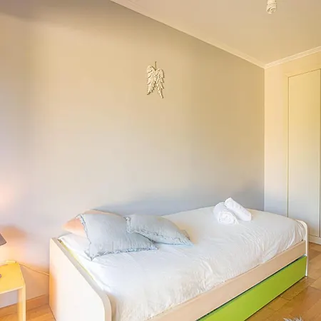 Ciprestes Appartement Aroeira (Setubal)
